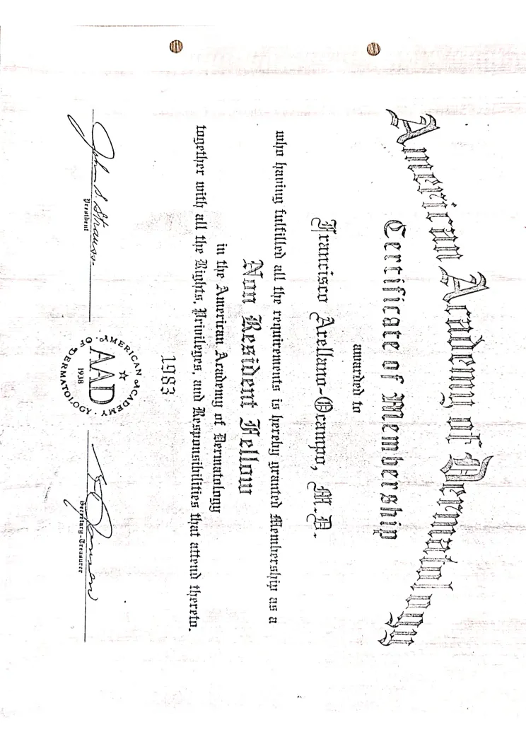 Certificate of Membership de la American Academy of Dermatology emitido al Dr. Francisco Arellano Ocampo. Documento original conservado en el archivo de la Clínica Dermatológica y Cirugía Estética de Puebla.